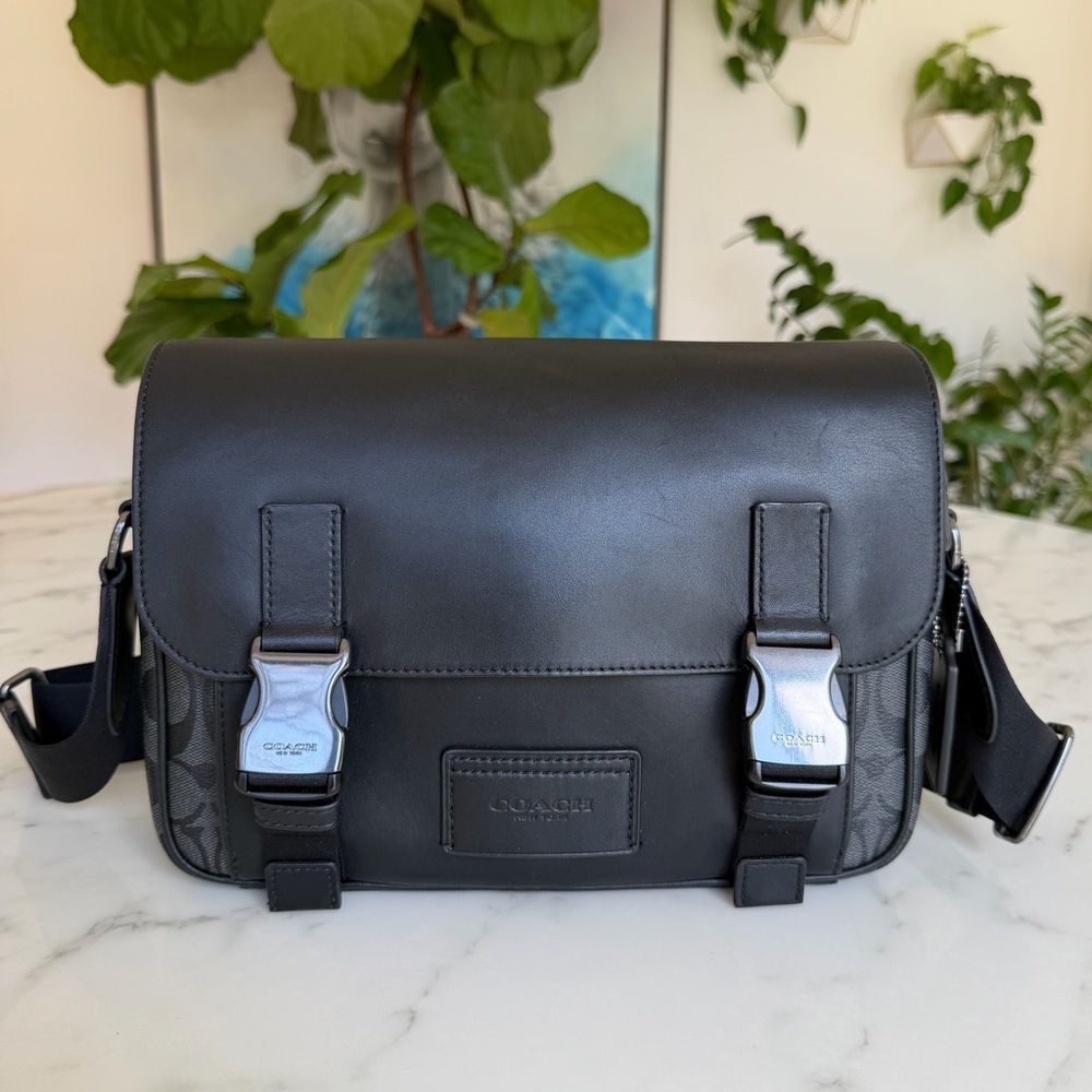 Coach Track Crossbody In Signature Canvas & Leather Messenger Bag C3747 Black